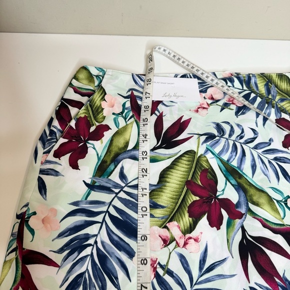 Lady Hagen Women's 16” Palm Overlap Golf Skort - Picture 11 of 12